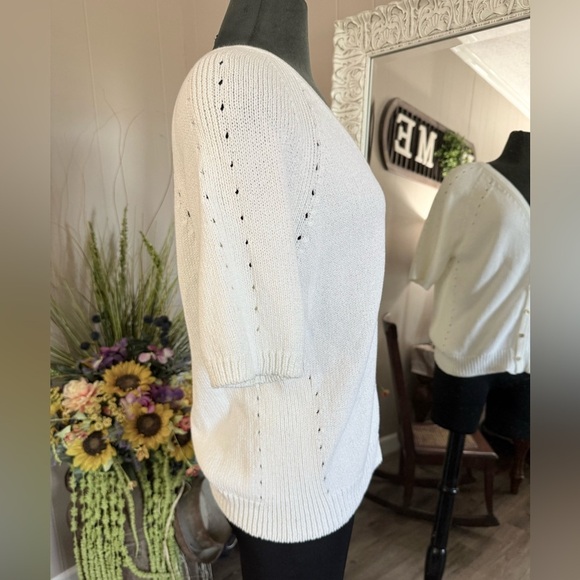 St. John Sport • V-Neck Short Sleeve Knit Cardigan - Picture 11 of 12